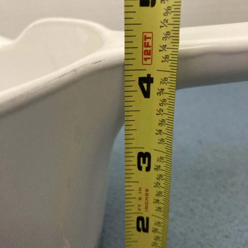 Corning Ware White Dual Spout 1 Quart Suce Pan (M-68-B) w/Interior Measure Marks